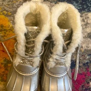 These shoes are good for any kid they’re silver and sparkly the shoes are ready